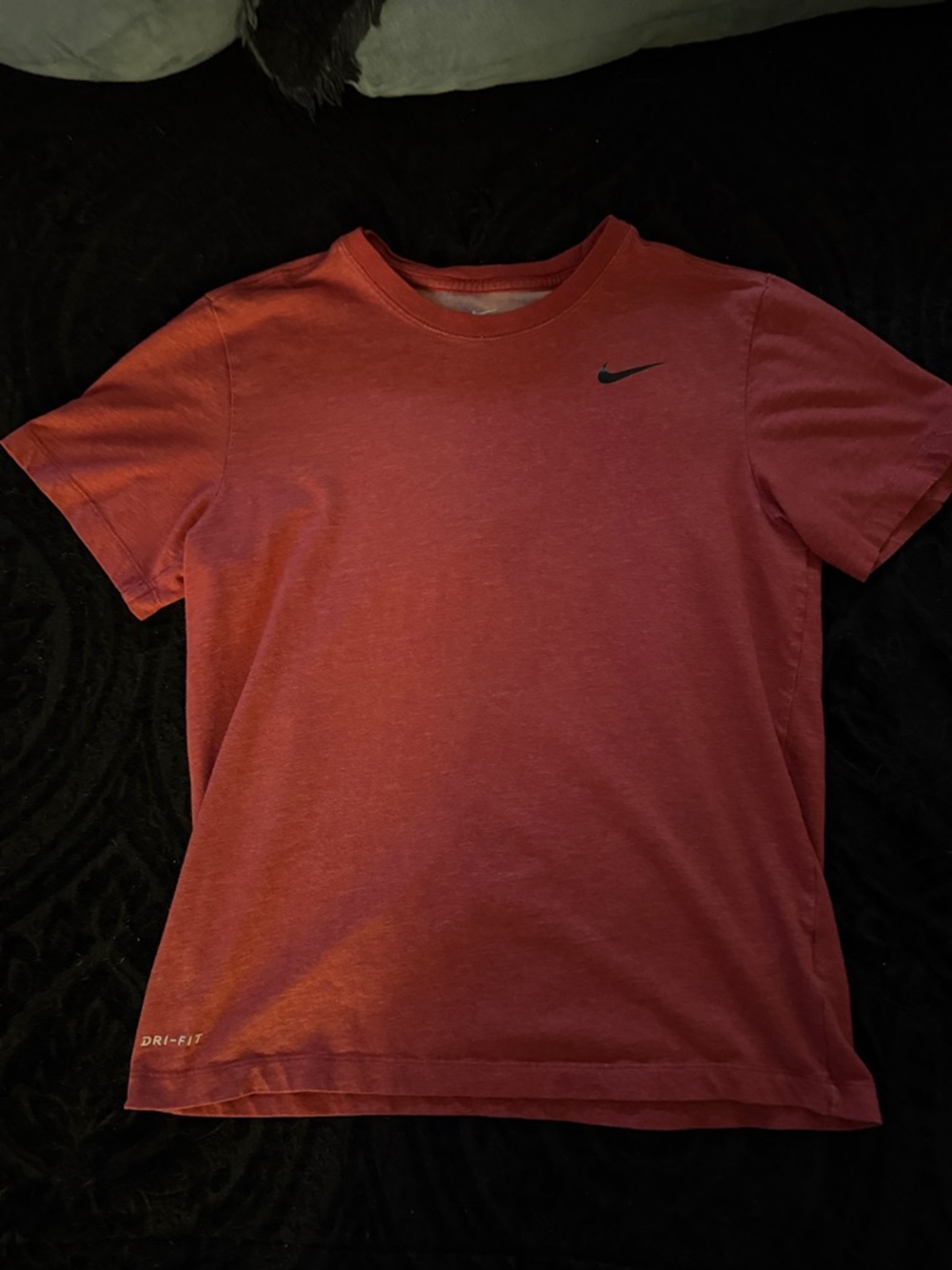 Nike Men’s Heather Red Short Sleeve Athletic Tee